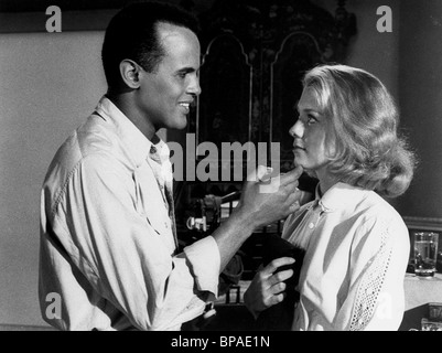 INGER STEVENS & HARRY BELAFONTE THE WORLD THE FLESH AND THE DEVIL Stock ...