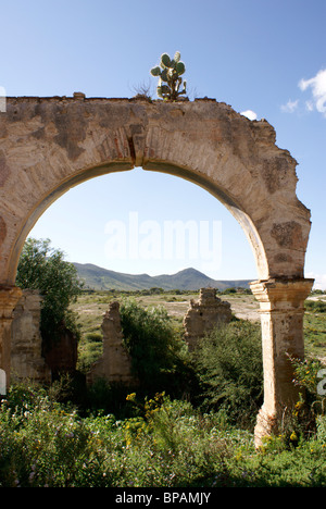 Mine ruins and landscape in the 19th century mining town of Mineral de Pozos, Guanajuato state, Mexico Stock Photo