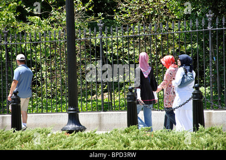 Muslim women walking near by the White House, Washington DC, USA Stock Photo