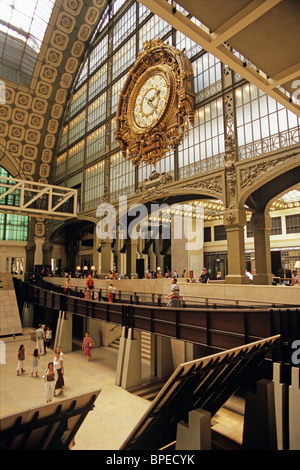 France, Paris, Musee D'Orsay art museum, entry hall on right, main floor on left, clock; houses impressionist art Stock Photo