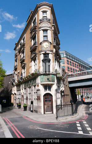 The Black Friar pub in Blackfriars, London Stock Photo