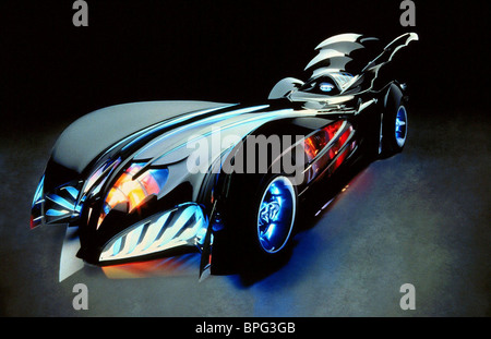 BATMAN AND ROBIN 1997 Warner film with Uma Thurman as Poison Ivy and ...