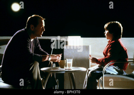 THE KID (2000) BRUCE WILLIS, SPENCER BRESLIN CREDIT DISNEY KI 033 Stock ...