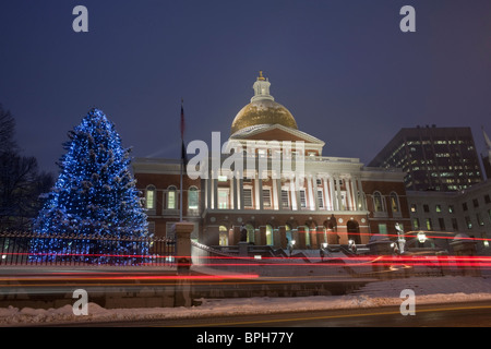 Decorated Christmas tree in front of a government building, Massachusetts State Capitol, Boston, Suffolk County, Massachusetts,