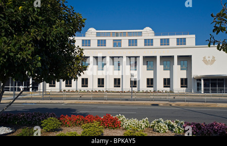 The front entrance of  the 'A' terminal at Ronald Reagan National Airport, Near Washington DC. Stock Photo