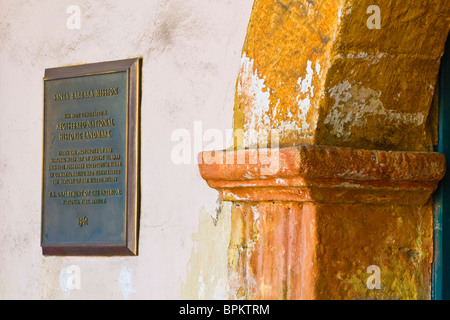 Plaque and arch, Santa Barbara Mission (Queen of the missions), Santa Barbara, California Stock Photo