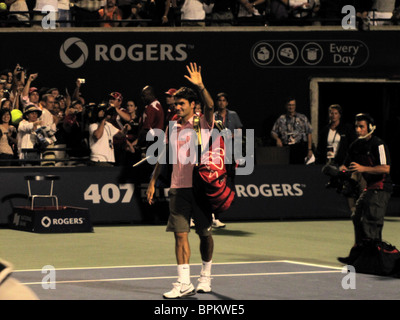 ROGER FEDERER (SWITZERLAND) WIN AGAINST BERDYCH IN ROGERS CUP, TENNIS MASTERS EVENT,  TORONTO, CANADA, US OPEN SERIES, 2010 Stock Photo