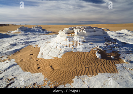 Gypsum in sanddunes, Erg Murzuk, libyan desert, Libya, Sahara, North Africa Stock Photo