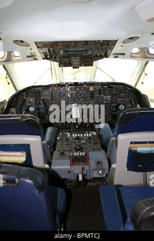 Aviation - Cockpit of VC10 Aircraft Stock Photo - Alamy