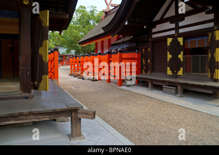 Street in the grounds of Sumiyoshi Taisha Grand Shrine in Osaka Stock Photo