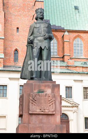 Boleslaw Chrobry (the first Polish king) statue in Wroclaw, Poland ...