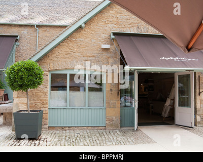 Daylesford Organic Farmshop in the Cotswolds, Gloucestershire, UK Stock Photo