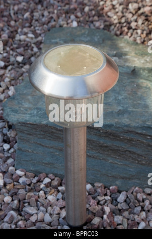 solar powered lights lighting outdoor illumination alternative energy