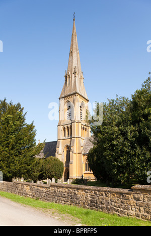 The church of St Andrew in Toddington, Gloucestershire. Nearby Toddington Manor was bought by Damien Hirst in 2005. Stock Photo