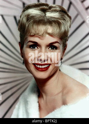 DEBBIE REYNOLDS ACTRESS (1957) Stock Photo
