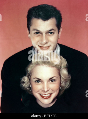 TONY CURTIS & JANET LEIGH MARRIED ACTOR & ACTRESS (1954) Stock Photo