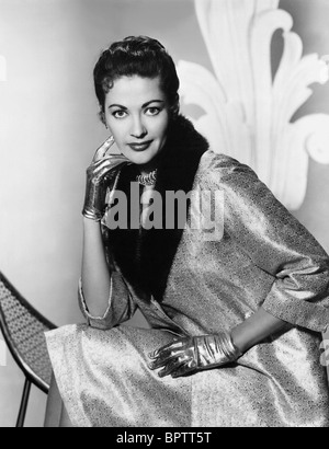 YVONNE DE CARLO ACTRESS (1951) Stock Photo