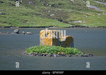 Dun Mhic Leoid Island Tower House, Isle of Barra, Outer Hebrides, Highland. Scotland.   SCO 6533 Stock Photo