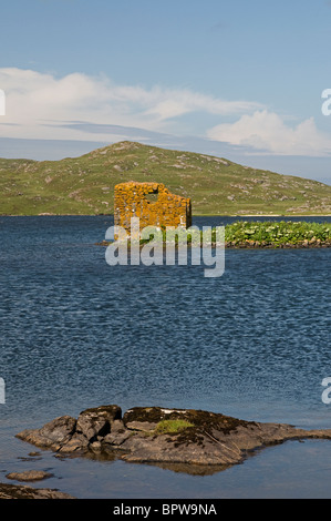 Dun Mhic Leoid Island Tower House, Isle of Barra, Outer Hebrides, Highland. Scotland.  SCO 6540 Stock Photo