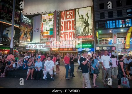 Duffy Square and the line at the TKTS ticket booth in Times Square in New York Stock Photo