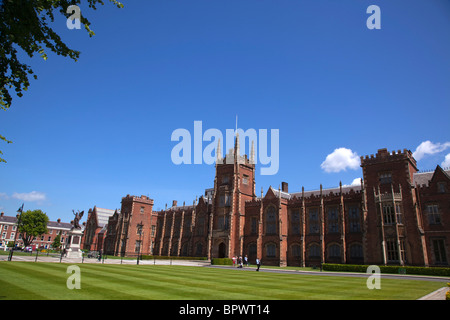 Ireland, Northern, Belfast, Queens Quarter, Queens University main building, designed by architect Charles Lanyon. Stock Photo
