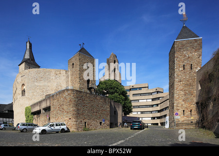 Rathaus integriert in die Burganlage in Bensberg, Bergisch Gladbach, Bergisches Land, Nordrhein-Westfalen Stock Photo