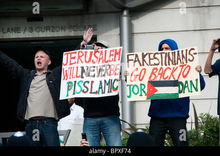 Members of Islamophobic right wing group The English Defense League (EDL) disrupt a Muslim march Stock Photo