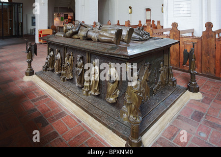 Grabmal der Herzogin Anna von Brandenburg und Friedrich I von Schleswig-Holstein-Gottorp in der Klosterkirche des ehemaligen Augustiner-Chorherrenstif Stock Photo