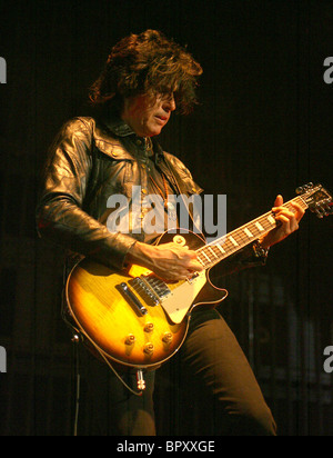 Guitarist Dean DeLeo of the rock band the Stone Temple Pilots is shown  performing on stage during a live concert appearance Stock Photo - Alamy