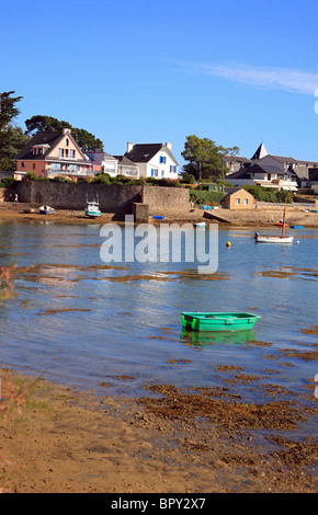 View of Lamor-Baden from Sentier de la Plage, Golfe du Morbihan, Larmor-Baden, Morbihan, Bretagne, Brittany, France Stock Photo