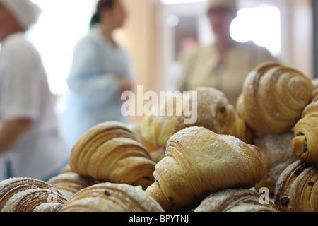 WESTERN SIBERIA, RUSSIA, 2009: Baking bread in the Mini-bakeries 'Victoria' in Tomsk. Stock Photo