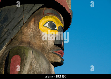 'Knowledge Totem' Pole, Cowichan style. Cicero August, carver. 1990, BC Parliament Building, Victoria BC Canada Stock Photo