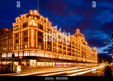 Night time at Harrods, Knightsbridge, London, England, UK. Circa 1980's ...