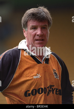 Past Masters football match in 1997. Emlyn Hughes Stock Photo