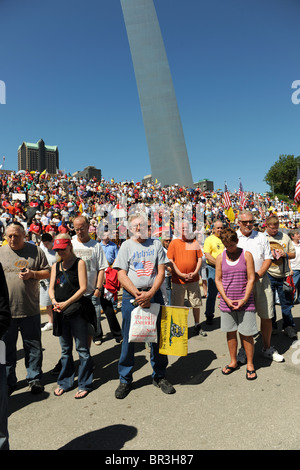 SAINT LOUIS, MISSOURI - SEPTEMBER 12: Opening Prayer at Rally of the Tea Party in Downtown St. Louis, September 12, 2010 Stock Photo