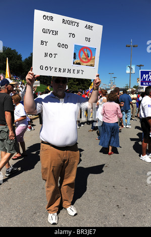 SAINT LOUIS, MISSOURI - SEPTEMBER 12: Rally of Tea Party Patriots in Downtown Saint Louis under the Arch, on September 12, 2010 Stock Photo