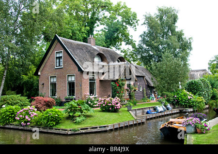 Overijssel Giethoorn Venice of the Netherlands water canal boat Stock Photo