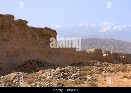 Ruins of the Great Wall in the Gobi Desert, Jiayuguan, Gansu Province, China