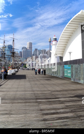 The Welcome Wall, The Endeavour and the Australian National Maritime Museum in Darling Harbour, Sydney, Australia Stock Photo