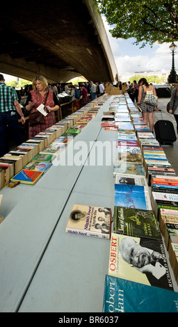 Southbank Book Market under Waterloo Bridge in London.  Photo by Gordon Scammell Stock Photo
