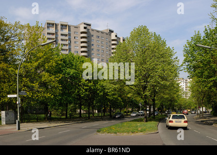 Gropiusstadt, Gropius City, 18-storey apartment building by Walter Gropius, satellite settlement, Berlin, Germany, Europe. Stock Photo