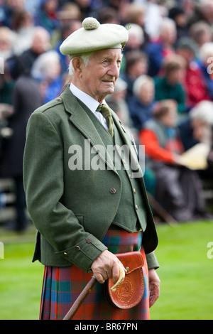Highland Scottish clan; Old man in Traditional Highland Dress at the Braemar Highland Games, Aberdeenshire, Cairngorms National Park, Scotland, UK Stock Photo