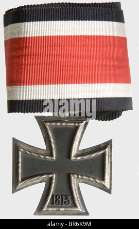 Hauptmann Alois Magg - a Knight's Cross of the Iron Cross 1939., Blackened iron core in a silver frame, mark of fineness '800'. Silver suspension ring with hallmark '800' and '65' for maker Klein & Quenzer. Weight 30.8 g, dimension 48.8 x 54.9 mm. On a 45 cm long customised ribbon. Comes with a reproduction photograph. historic, historical, 1930s, 20th century, Air Force, branch of service, branches of service, armed service, armed services, military, militaria, air forces, object, objects, stills, clipping, clippings, cut out, cut-out, cut-outs, medal, decorat, Stock Photo