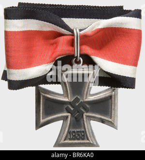 Hauptmann Alois Magg - a Knight's Cross of the Iron Cross 1939., Blackened iron core in a silver frame, mark of fineness '800'. Silver suspension ring with hallmark '800' and '65' for maker Klein & Quenzer. Weight 30.8 g, dimension 48.8 x 54.9 mm. On a 45 cm long customised ribbon. Comes with a reproduction photograph. historic, historical, 1930s, 20th century, Air Force, branch of service, branches of service, armed service, armed services, military, militaria, air forces, object, objects, stills, clipping, clippings, cut out, cut-out, cut-outs, Stock Photo