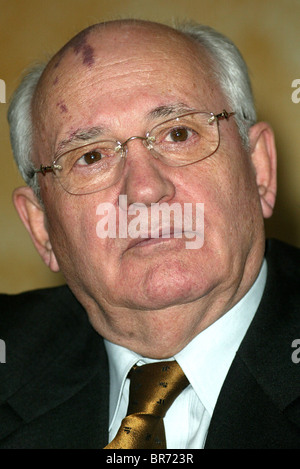 MIKHAIL GORBACHEV FORMER SOVIET UNION LEADER 15 March 2002 Stock Photo