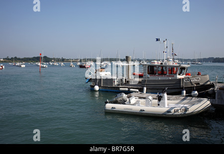 Port and boats, Port Blanc, Baden, Golfe du Morbihan, Morbihan, Bretagne, Brittany, France Stock Photo