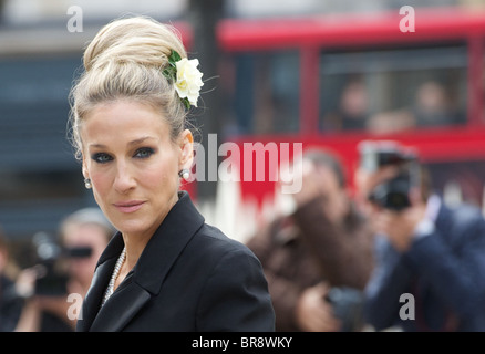 Sarah Jessica Parker attending the Alexander McQueen's memorial at St Paul's cathederal on 20th, September, 2010 Stock Photo