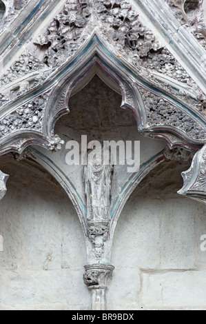 Defaced statues in Ely cathedral Stock Photo