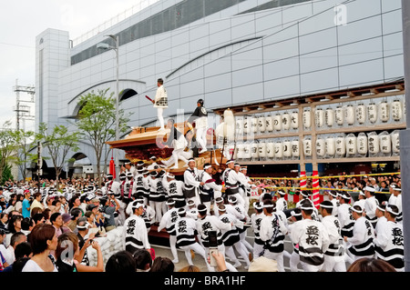 A scene from the 2010 Kishiwada Danjiri Matsuri Festival in Kishiwada, Osaka Prefecture, Japan. Stock Photo