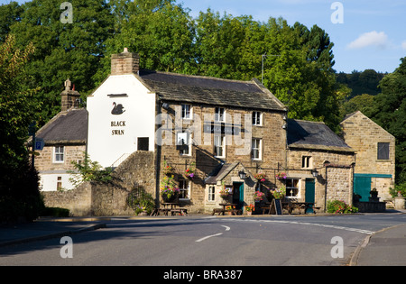 Black Swan public house in Ashover Derbyshire Stock Photo